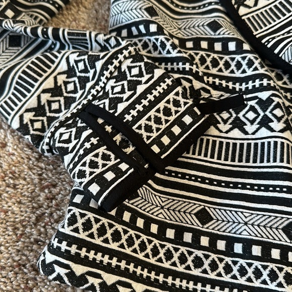 Sanctuary Jacket - Size Medium - Picture 3 of 6